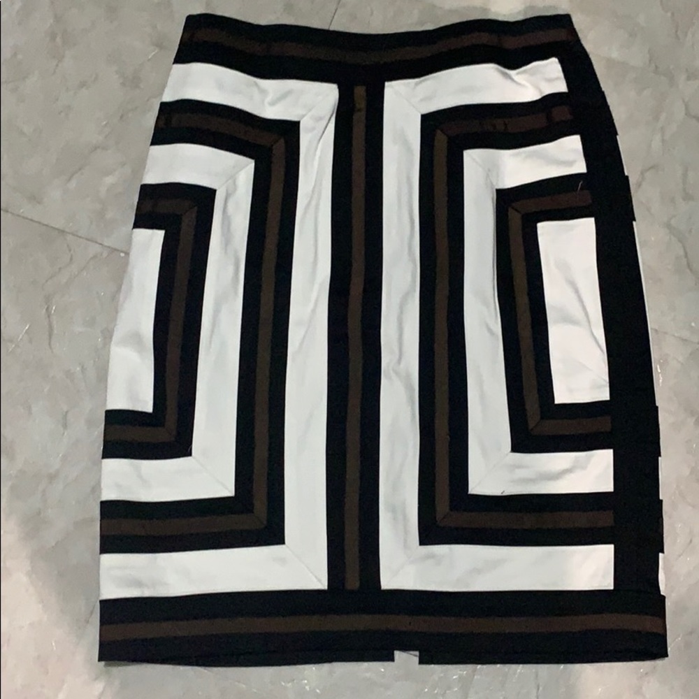 BNWT White House Black Market skirt size 4